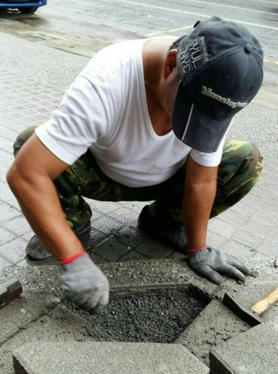 屏東恆春鎮連鎖磚, 屏東恆春鎮人行道磚, 屏東恆春鎮連鎖磚舖設, 屏東恆春鎮人行道鋪設 , 屏東恆春鎮連鎖磚施工, 屏東恆春鎮人行道施作