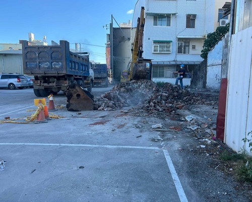 屏東拆除工程, 屏東房屋拆除, 屏東裝潢拆除, 屏東拆除磚牆, 屏東隔間牆打除, 屏東拆除工程費用, 屏東拆除清運,
屏東RC拆除, 屏東磚牆隔間拆除, 屏東廢棄物清運